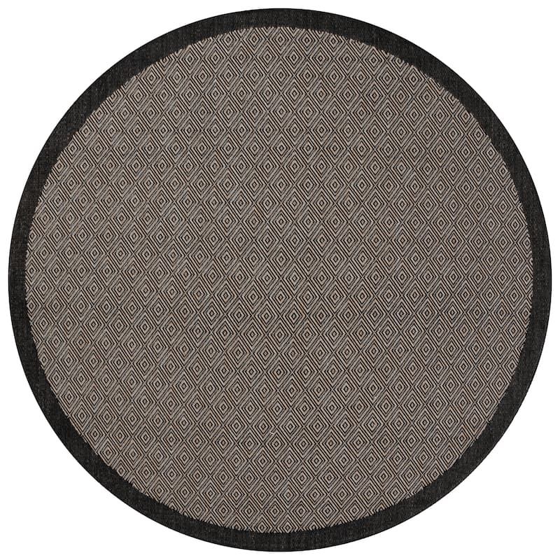 SAFAVIEH Beach House Zahida Transitional Rug - 6'7" Round - Black/Ivory