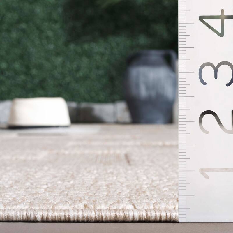 SAFAVIEH Milos Gilda Casual Rug