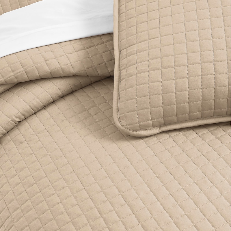 Vilano Oversized 3 piece Quilt Set by Southshore Fine Linens