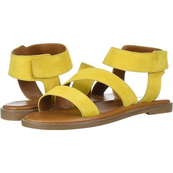 franco sarto flat sandals