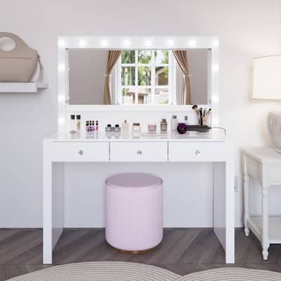 Boahaus Makeup Vanity Table Modern White 3 Drawers Light Bulbs Crystal Knobs