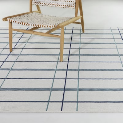 Sherwin Modern Plaid Indoor/Outdoor Area Rug