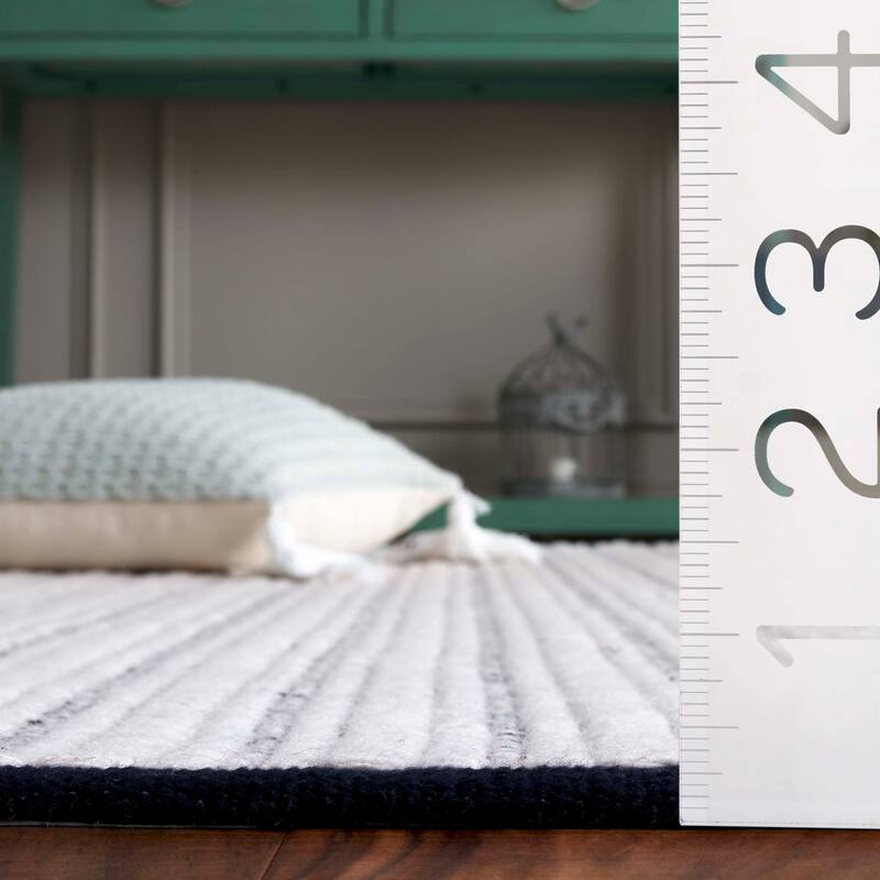 SAFAVIEH Handmade Vermont Muniba Wool & Cotton Rug