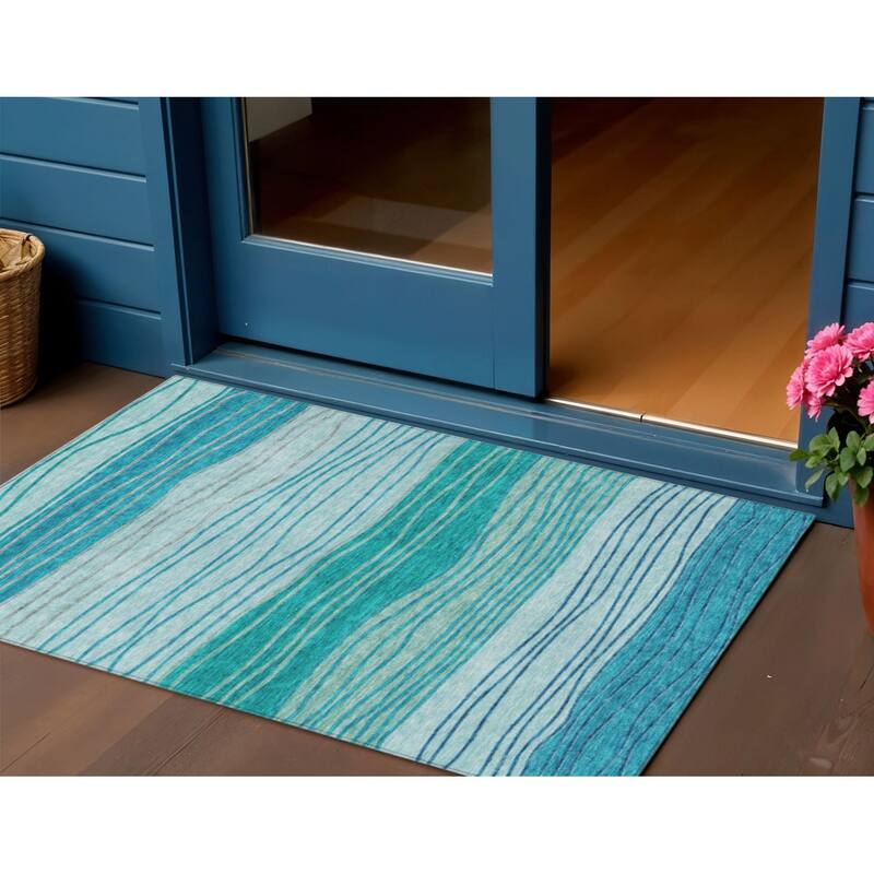HomeRoots Striped Transitional Rectangle Outdoor Rug - 3' x 5'