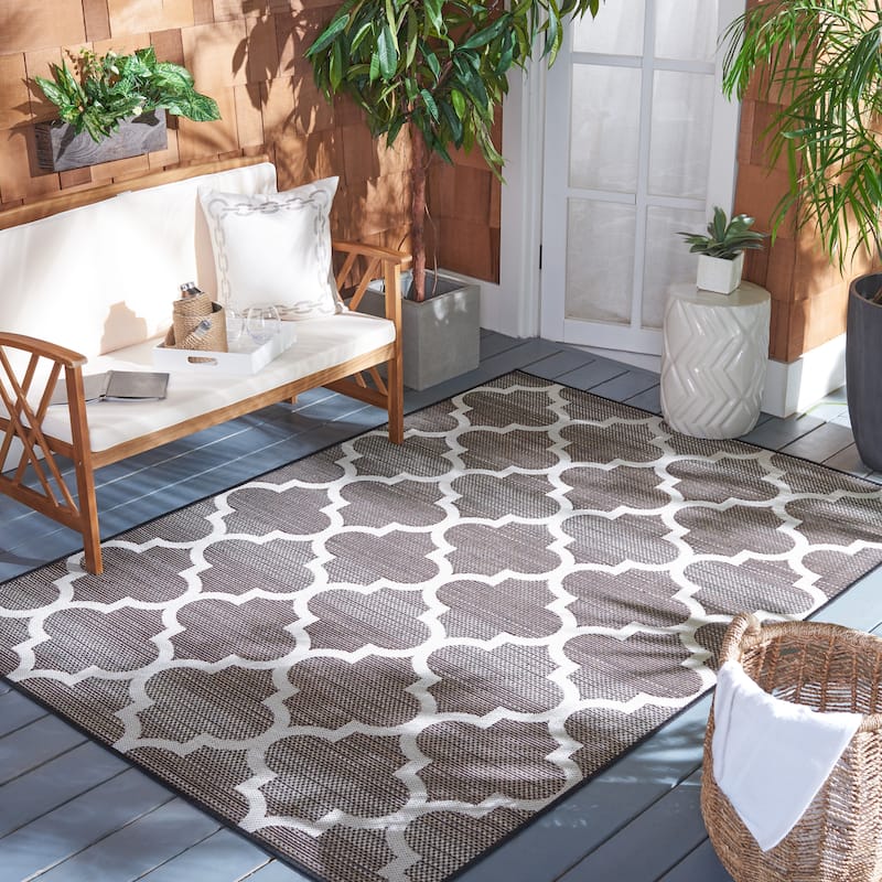 SAFAVIEH Havana Quirien Trellis Indoor/ Outdoor Waterproof Rug - 5'5" x 7'7" - Light Brown/Ivory