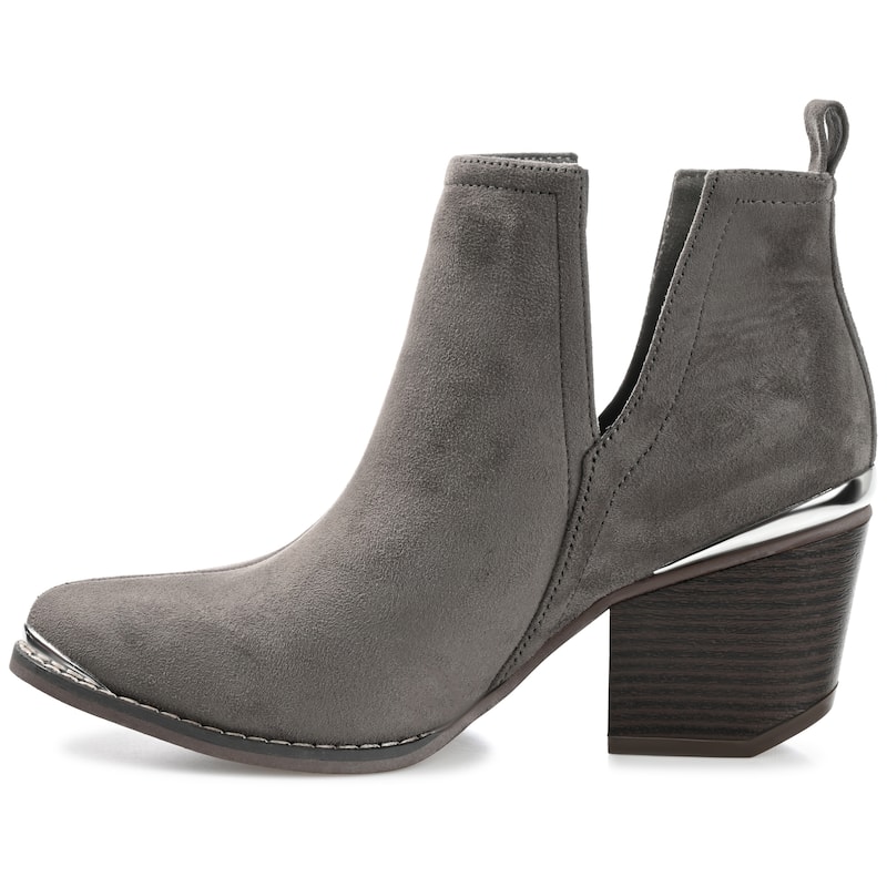 Journee Collection Women's Issla Pull On Stacked Heel Booties