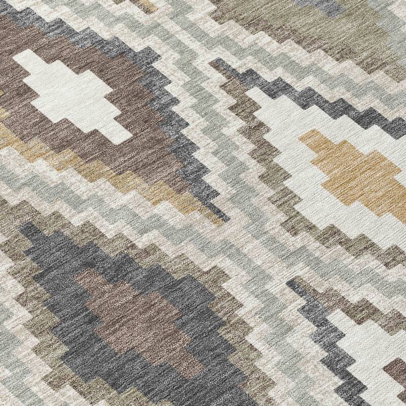 Machine Washable Indoor/ Outdoor Global Geo Chantille Rug
