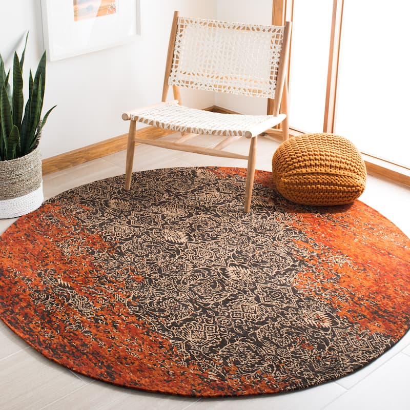 SAFAVIEH Classic Vintage Boho Justi Distressed Oriental Cotton Rug - 6' Round - Rust/Brown