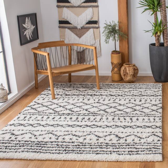 SAFAVIEH Arizona Shag Lotta Moroccan 1.2-inch Thick Rug - 4' x 6' - Ivory/Black