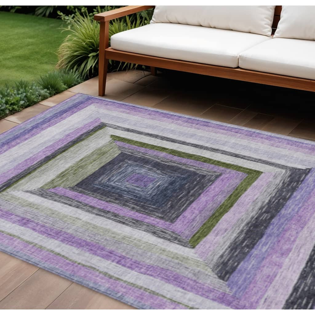 HomeRoots Geometric Transitional Rectangle Outdoor Rug