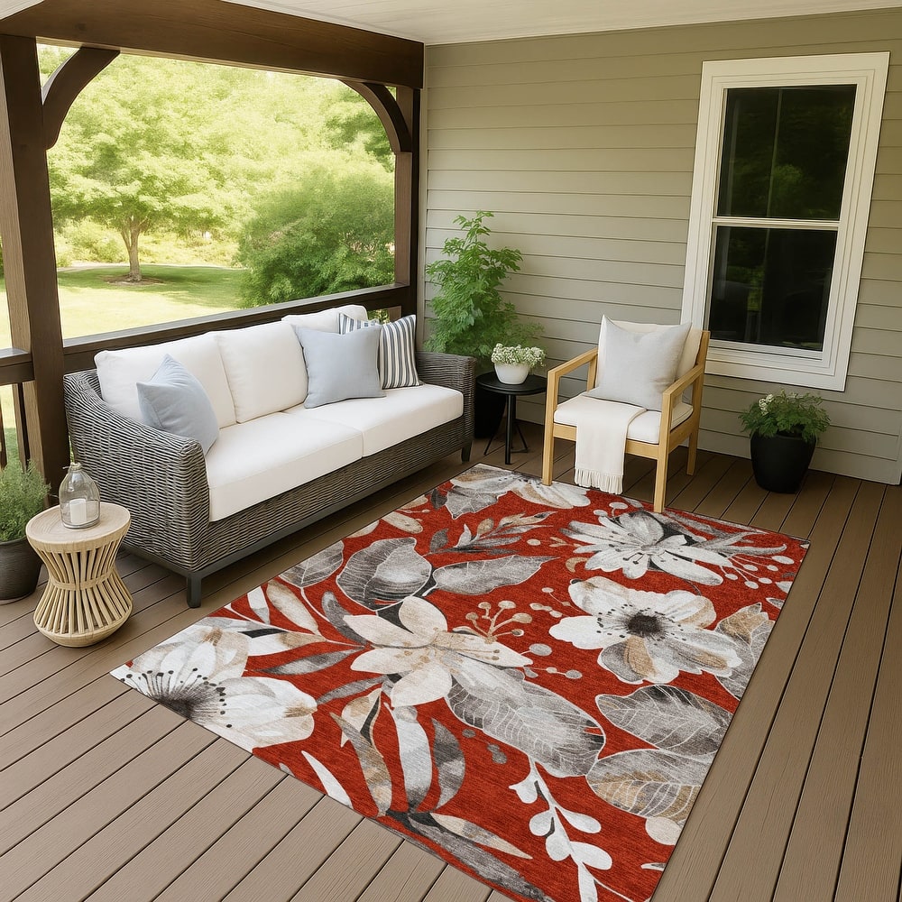 Machine Washable Indoor/ Outdoor Floral Chantille Rug