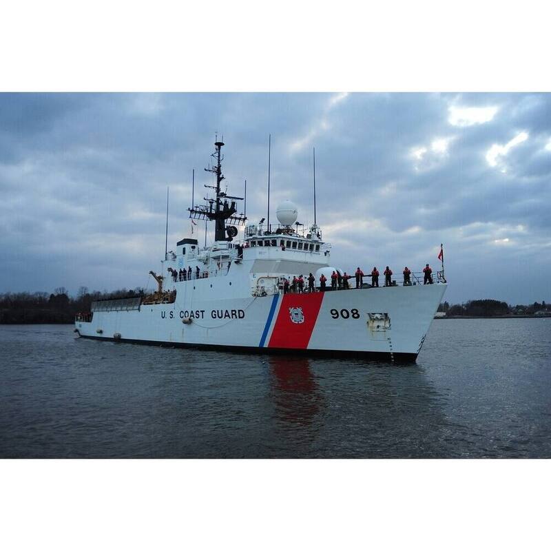 USCGC Tahoma WMEC-908 36 Inches L Ship Model