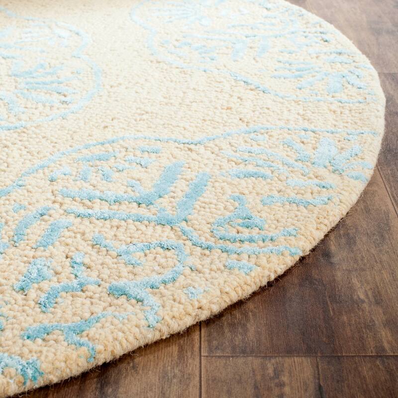SAFAVIEH Handmade Bella Abygaelle Modern Floral Wool Rug