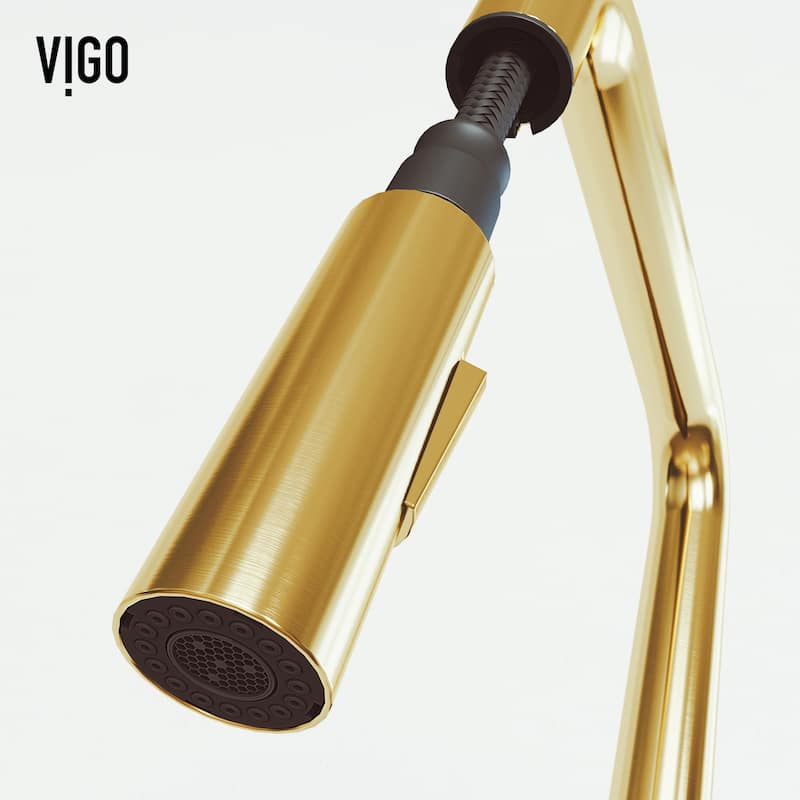 VIGO Parsons 18" H Single Handle Pull-Down Sprayer Kitchen Faucet