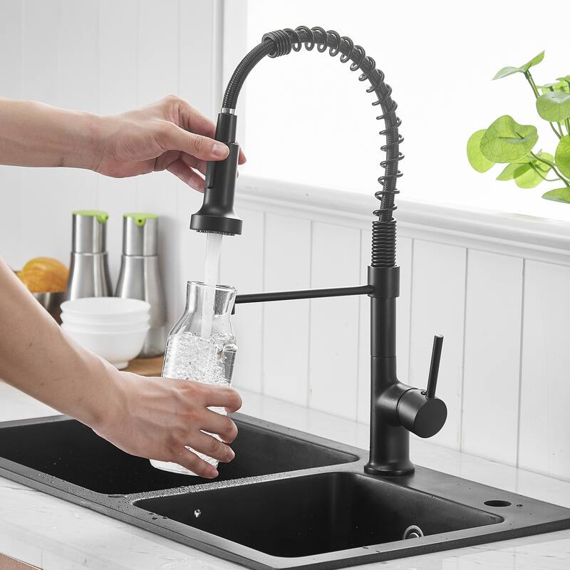 Commercial Single Handle Kitchen Faucet with Pull Down Sprayer