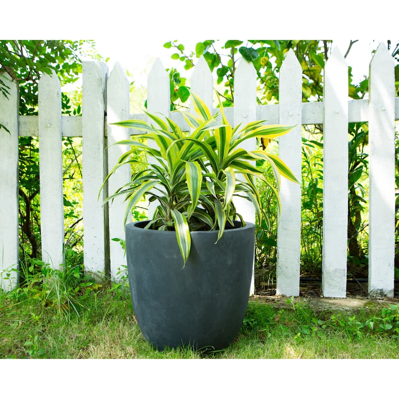 Durx-litecrete Lightweight Concrete Modern Seamless Round Cement Color Planter- - 17.7'x17.7'x16.9'