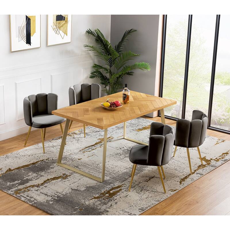 Anjela Comfy Dining Furniture Set 0f 4 with Metal Legs by HULALA HOME
