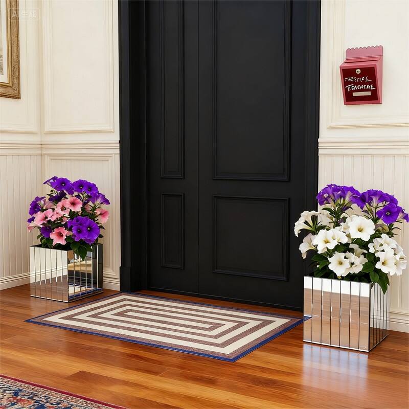 14" Mirrored Square Floor Vase