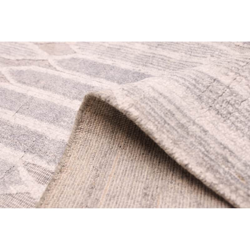 ECARPETGALLERY Hand Loomed Elysian Grey Silk Rug - 6'5 x 9'7