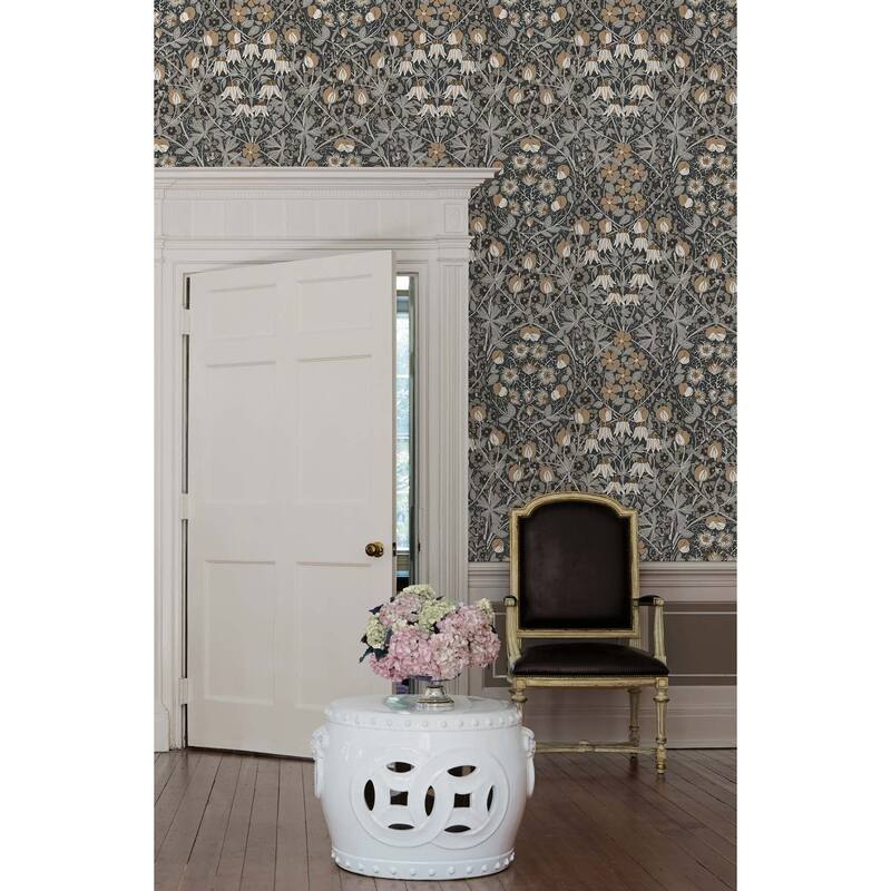 NextWall Tulip Garden Peel and Stick Wallpaper