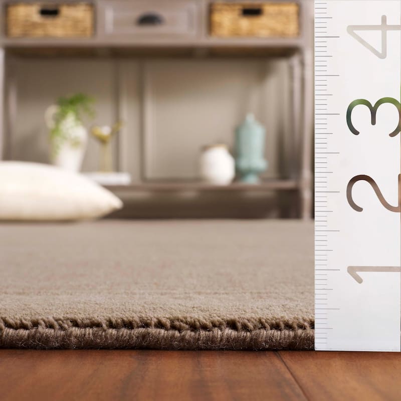 SAFAVIEH Handmade Mirage Efthalia Wool Rug