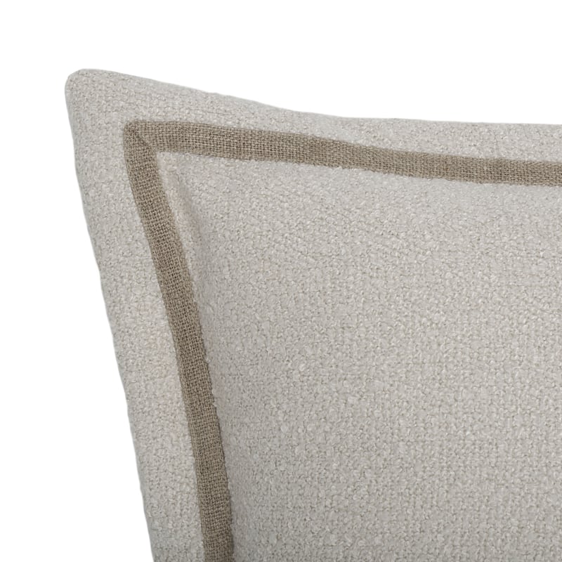SAFAVIEH Home Pyper Boucle Decorative Throw Pillow