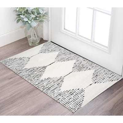 HomeRoots Geometric Rectangle Area Rug