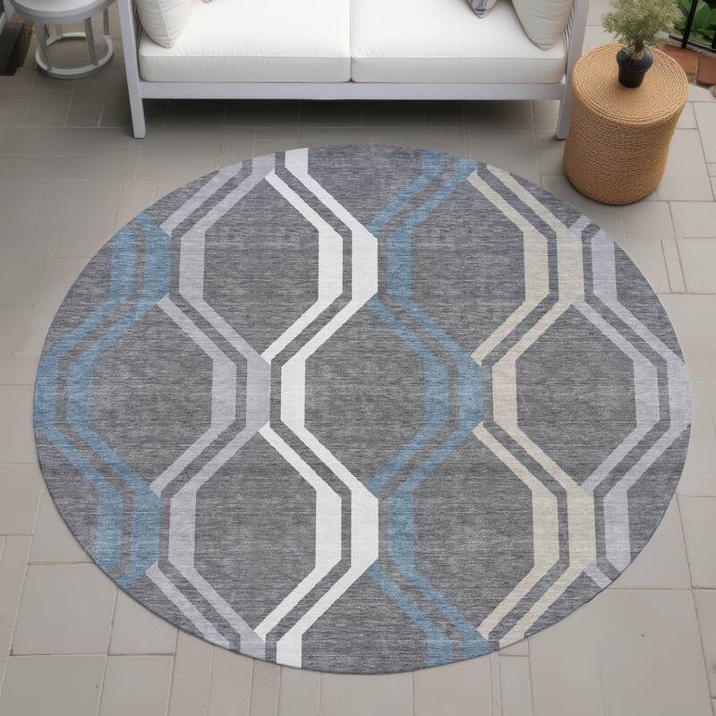Machine Washable Indoor/ Outdoor Contemporary Dimensions Chantille Rug - Gray - 8' x 8'