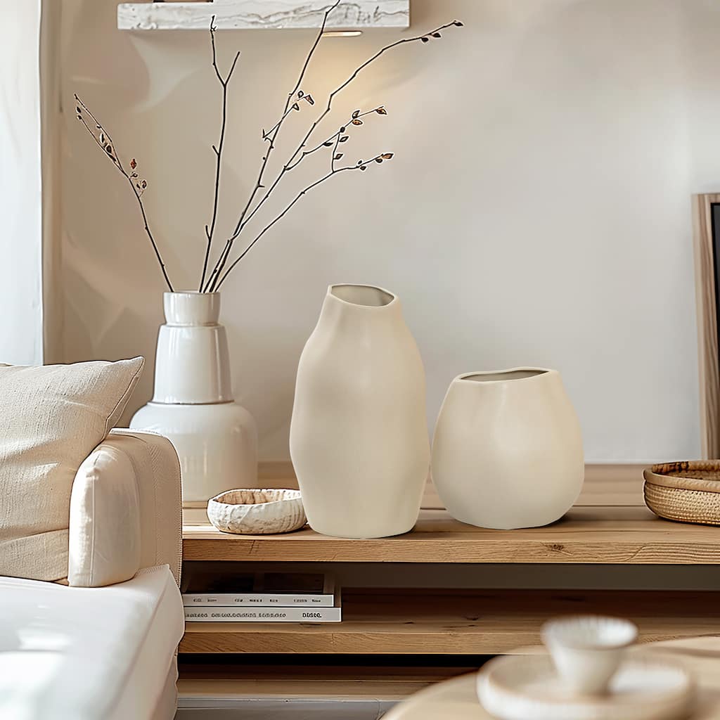 Ivory Ceramic Modern Round Vase (Single)