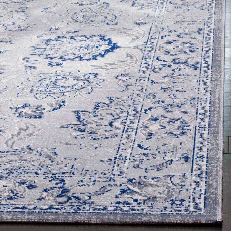 SAFAVIEH Artisan Shynar Distressed Oriental Rug