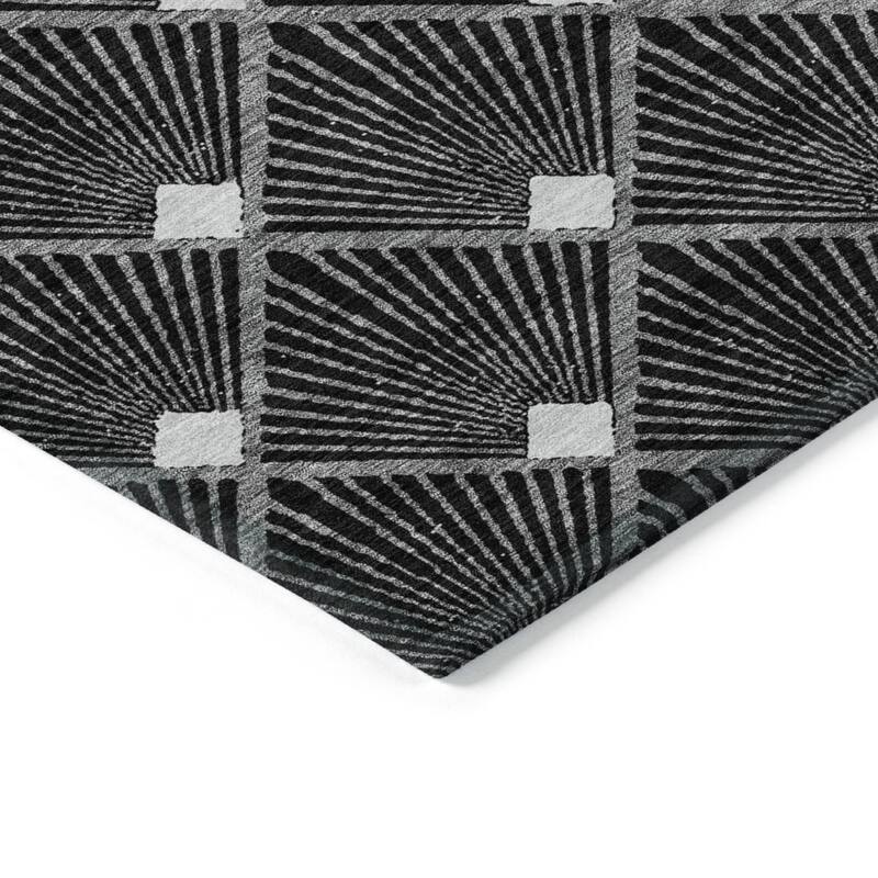 HomeRoots Geometric Transitional Rectangle Outdoor Rug