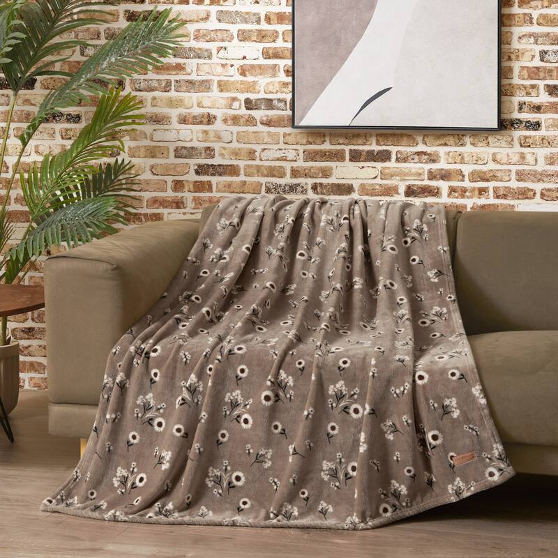 Lucky Brand Daisy Plush Throw Blanket - 50"X70" - Beige