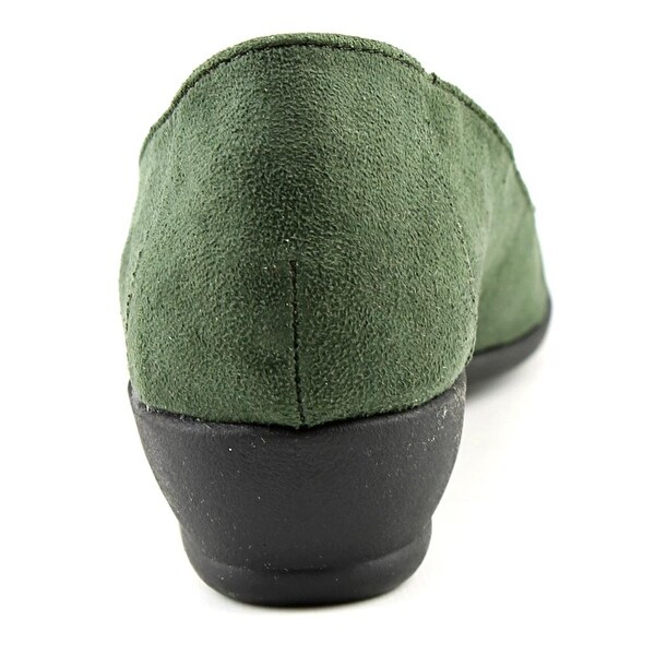 hush puppies green shoes
