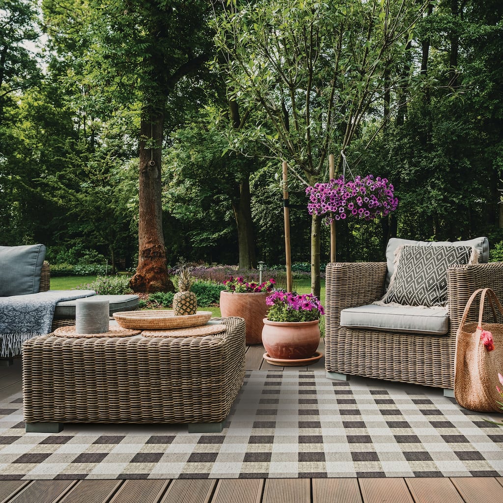 Foss Floors 6X8 Checked Indoor/Outdoor Area Rug W/TPR