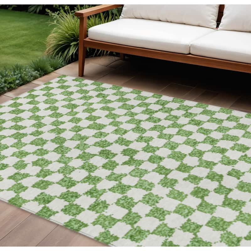 HomeRoots Geometric Transitional Rectangle Outdoor Rug - 10' X 14'
