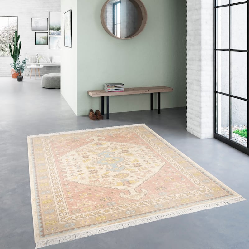 Windsor Traditional Distressed Recycled Area Rug - 5'3" x 7' - Multicolor