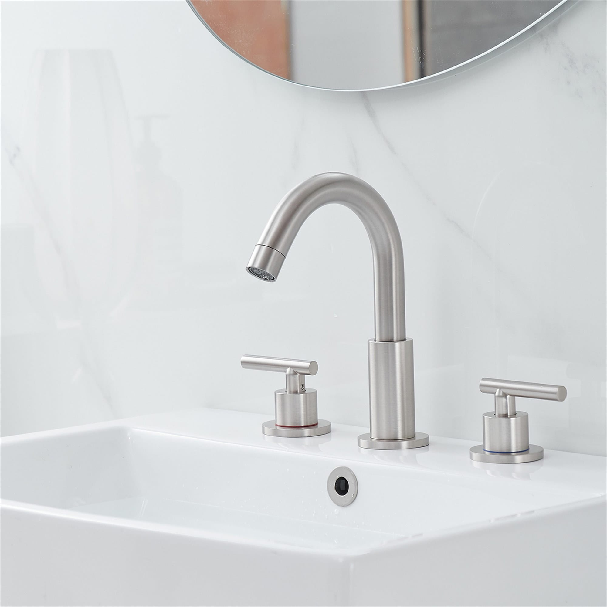 8 Inch Widespread Bathroom Faucet with Pop-up Drain 3 Hole Brass Modern Bathroom Sink Basin Vanity Faucets