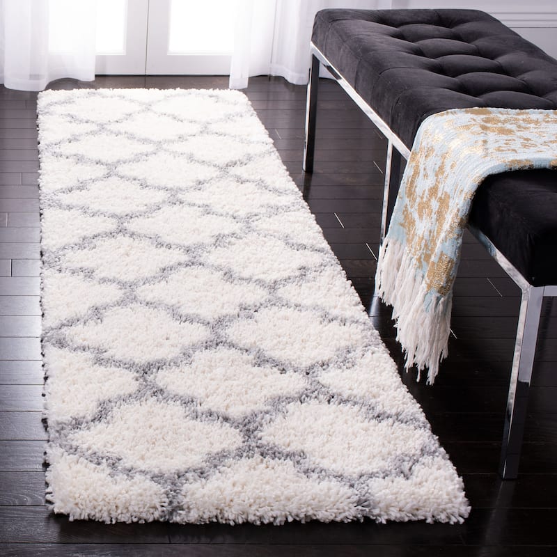 SAFAVIEH Fontana Shag Evor Trellis 2-inch Thick Rug - 2'3" x 8' Runner - Cream/Grey