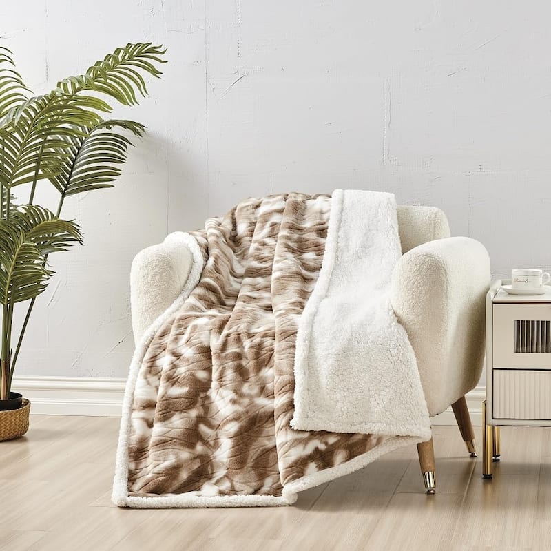Alaska Imitation Fur Shaggy Plush Sherpa Throw Blanket (50" x 60")