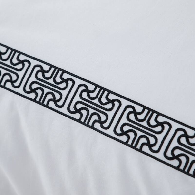 Wholelinens Cotton Percale Hotel Duvet Cover Set, Geo Embroidery