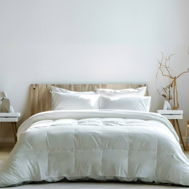 Highland Feather Summer Lightweight Airy European White Down Comforter - Tencel Organic Cotton Shell - Queen - 800 Loft