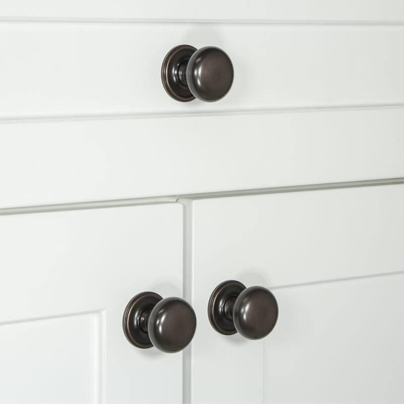 Grandeur FIFT-BRASS-KNOB-GEO Fifth Avenue 1-3/8” Solid Metal Luxury