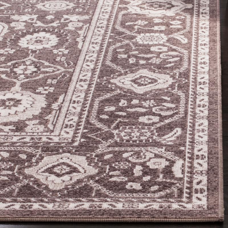SAFAVIEH Artisan Zhamilja Distressed Oriental Rug