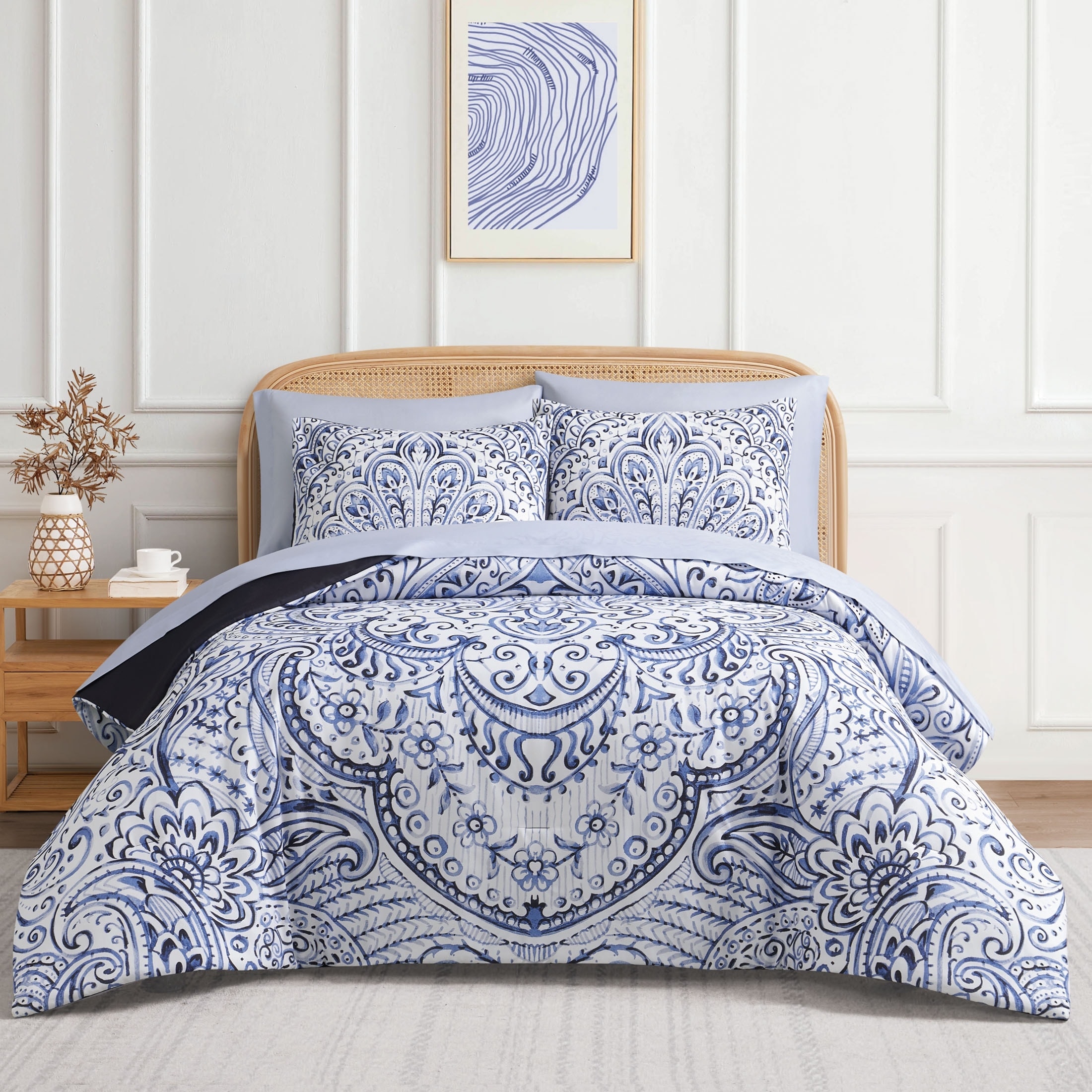 Layla Damask Reversible Bed in a Bag