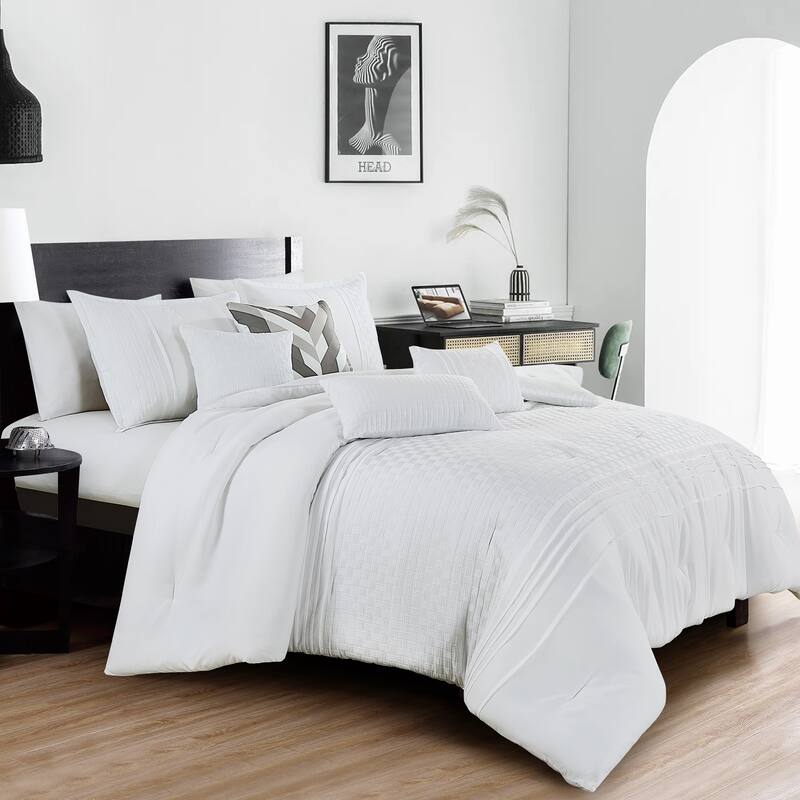 Dymas Luxury 7 Piece Comforter set