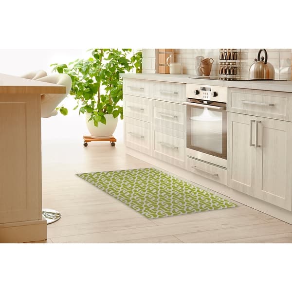 https://ak1.ostkcdn.com/images/products/is/images/direct/14bec8164366fac5693b877bc1c52b831017bbc7/BAMBOO-LATTICE-CHARTREUSE-Kitchen-Mat-By-Kavka-Designs.jpg?impolicy=medium