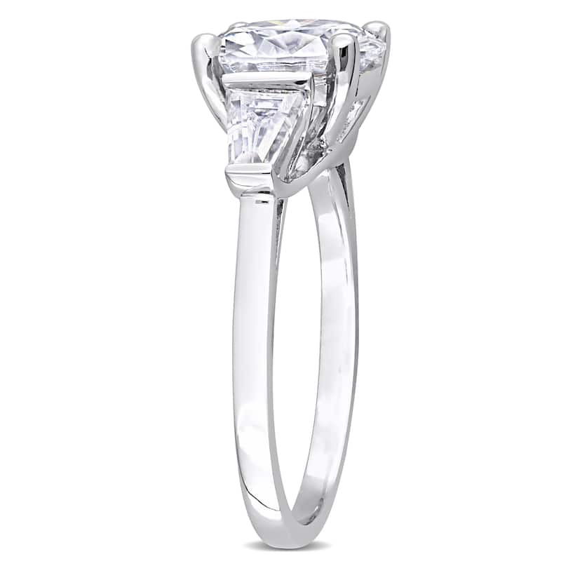 Miadora 2 3/5ct DEW Taper Created Moissanite Three Stone Ring in Sterling Silver