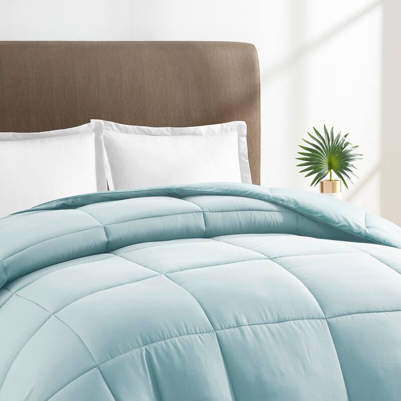 Clara Clark All-season Down Alternative Comforter