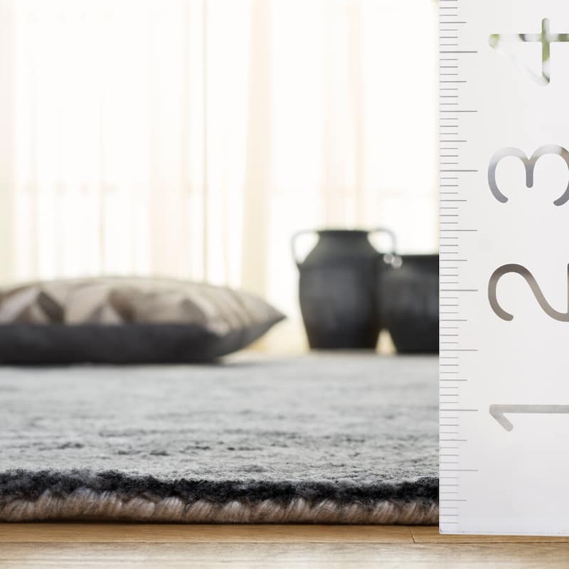 SAFAVIEH Handmade Anatolia Ramzia Traditional Rug