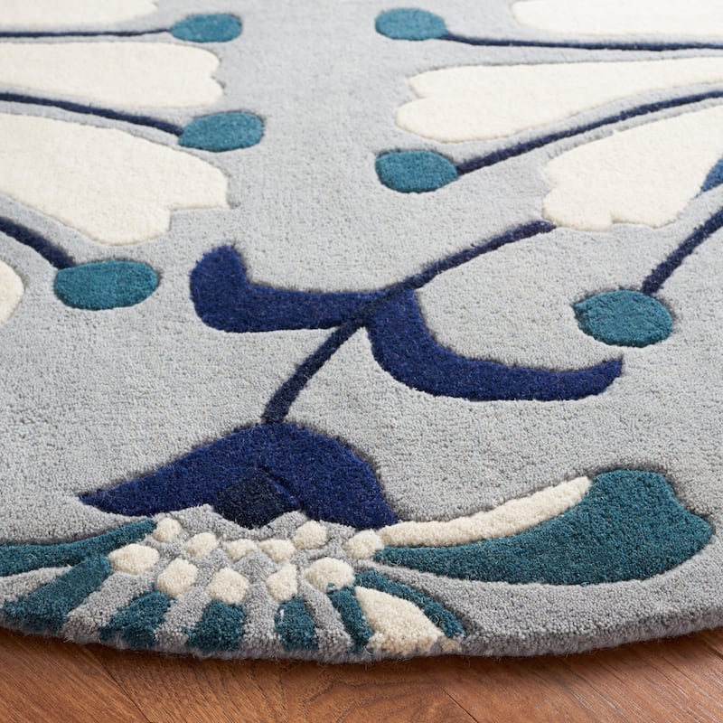 SAFAVIEH, Handmade Soho Renada Floral N.Z. Wool Rug